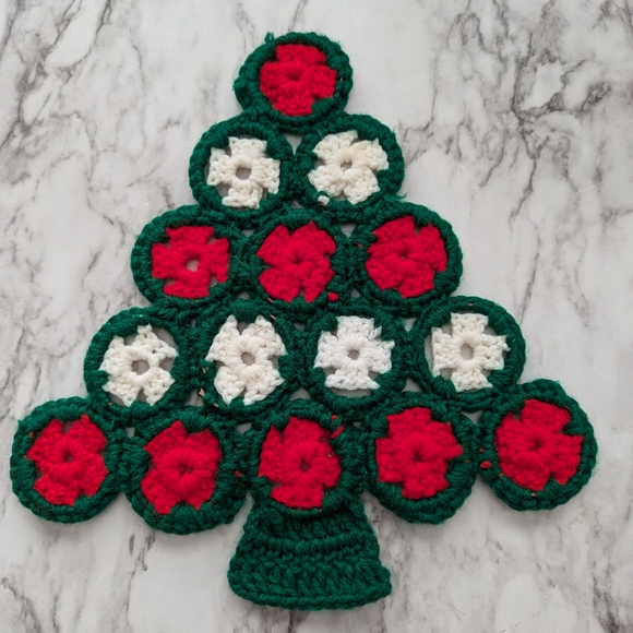 Crocheted Christmas Trees Vintage Christmas Handmade Holiday Red and Green - Picture 3 of 9